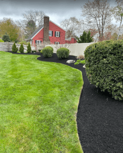 Manchester NH landscape design mulching and edging