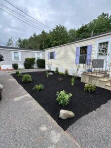 plant landscape design front yard Manchester NH
